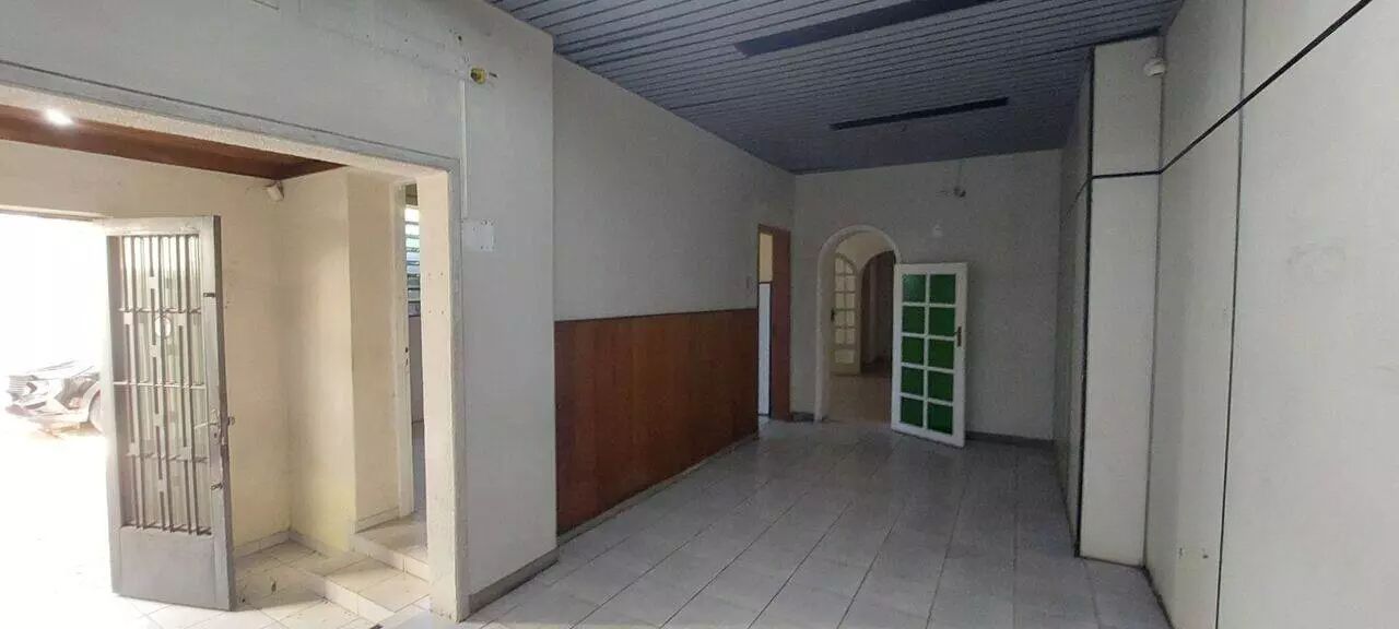 Loja-Salão para alugar com 8 quartos, 200m² - Foto 3