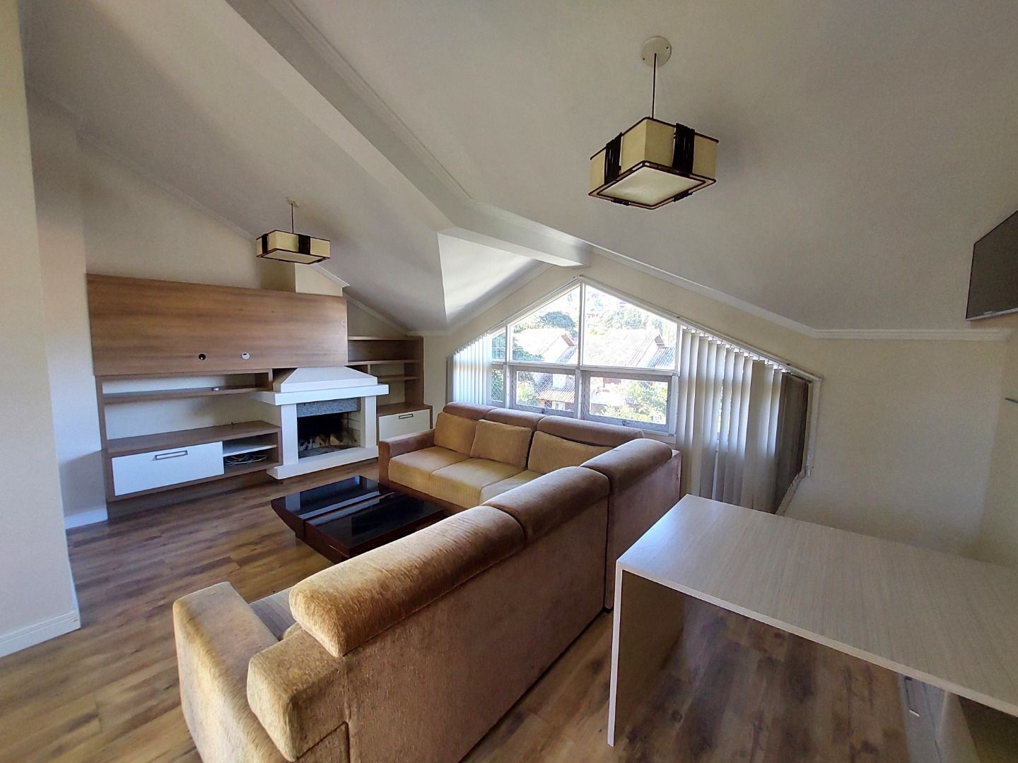 Casa para alugar com 3 quartos, 210m² - Foto 40