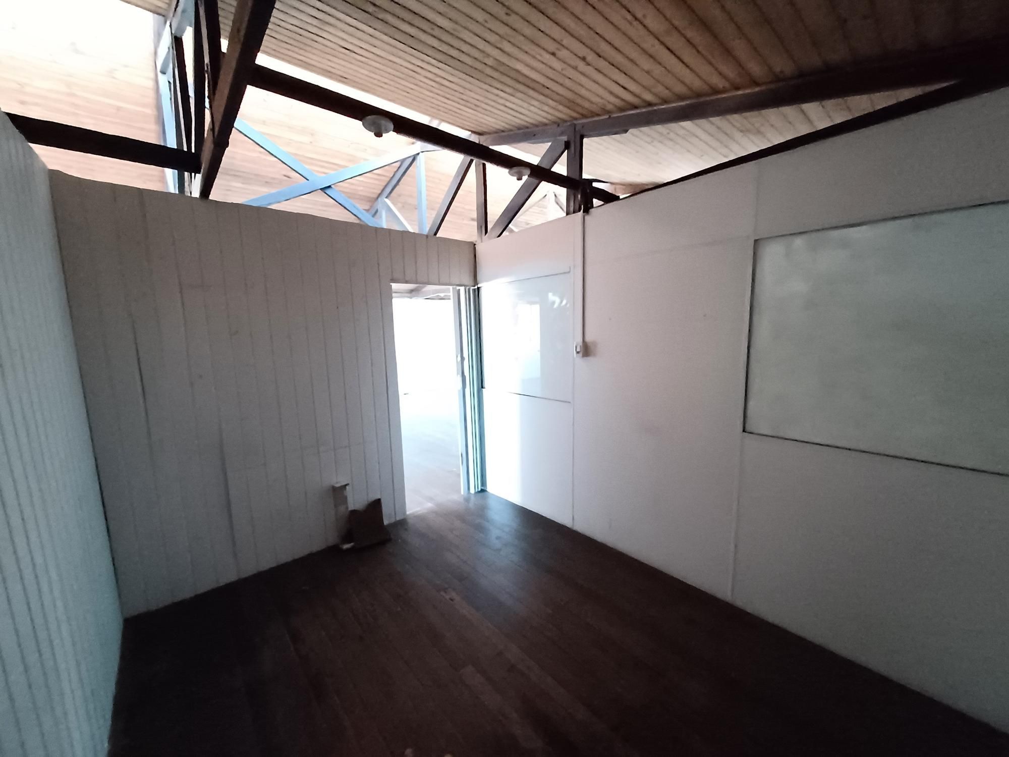 Depósito-Galpão-Armazém para alugar com 8 quartos, 435m² - Foto 23