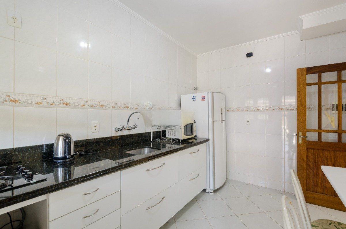Casa à venda com 4 quartos, 290m² - Foto 7
