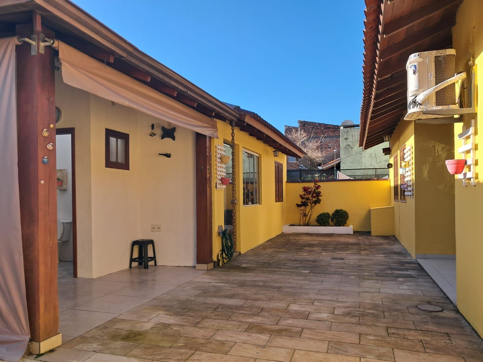 Casa, 6 quartos, 200 m² - Foto 32