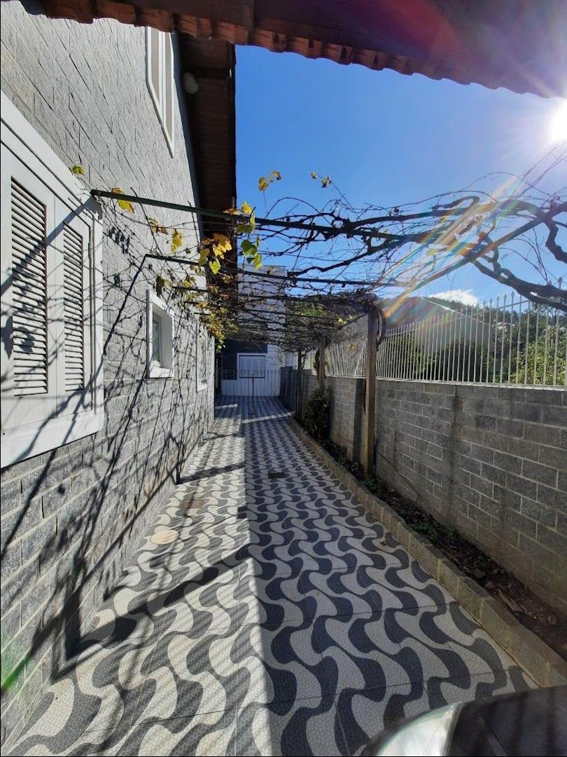 Casa, 4 quartos, 242 m² - Foto 35