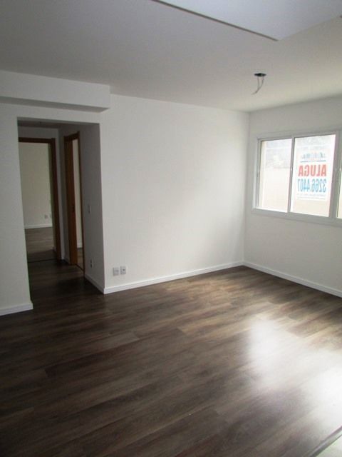 Apartamento à venda com 2 quartos, 62m² - Foto 2