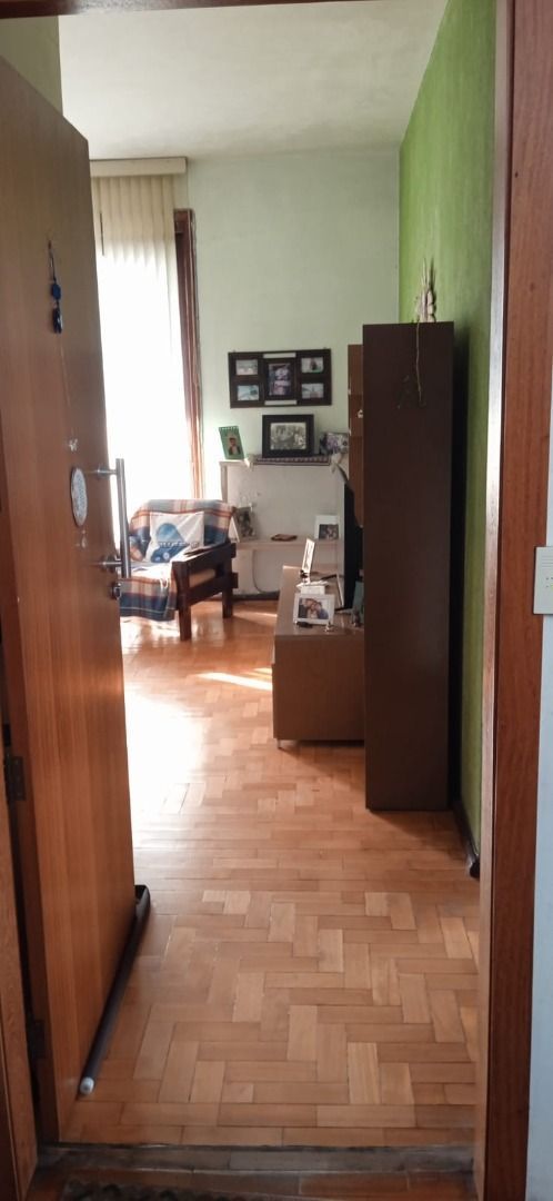 Apartamento à venda com 3 quartos, 250m² - Foto 2
