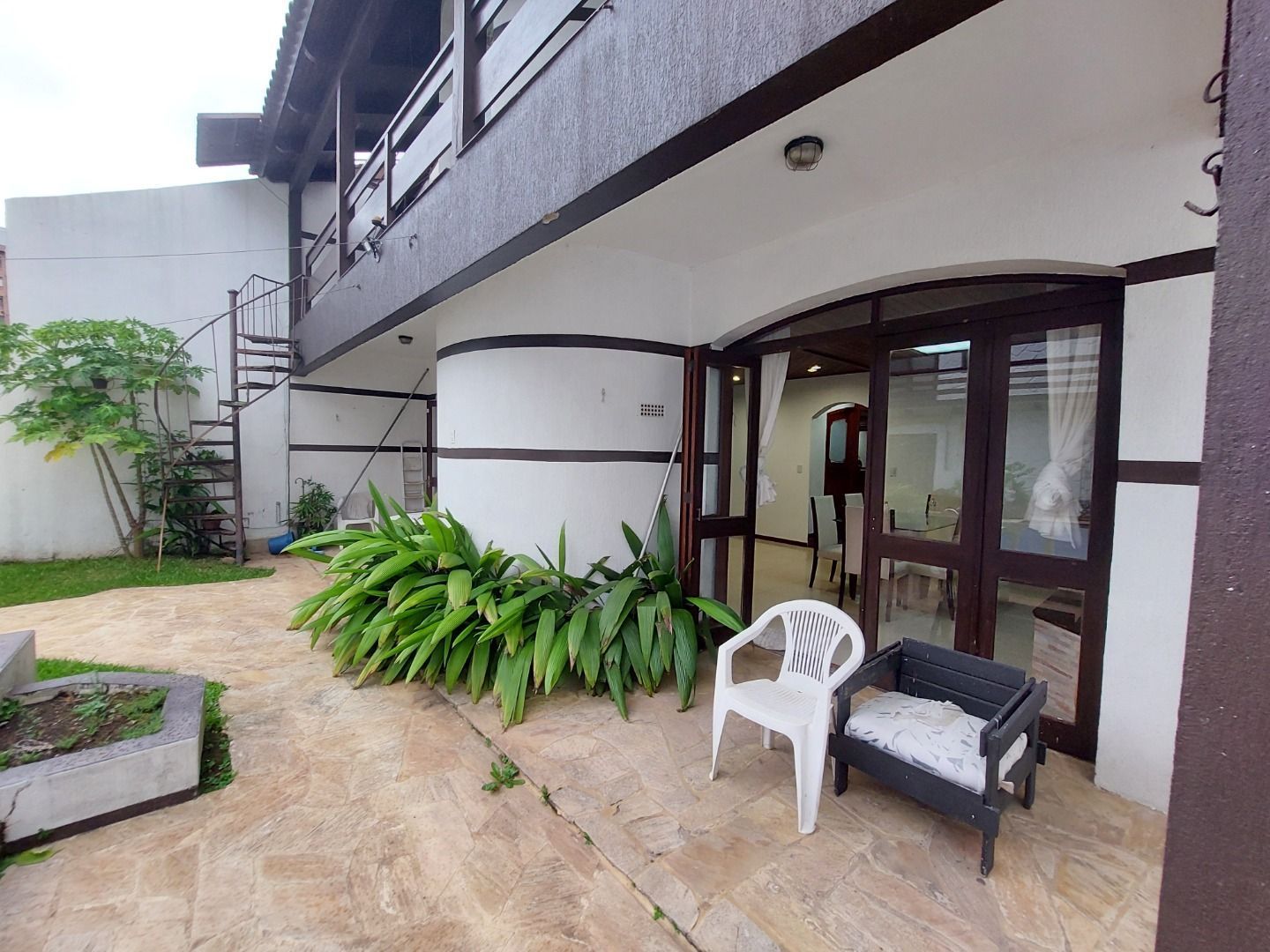 Casa para alugar com 5 quartos, 382m² - Foto 48