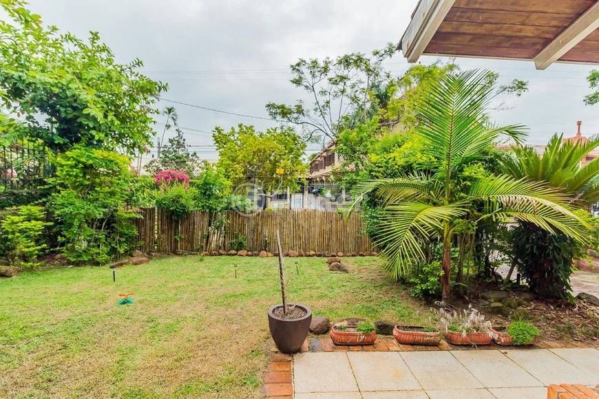 Casa à venda com 3 quartos, 220m² - Foto 7
