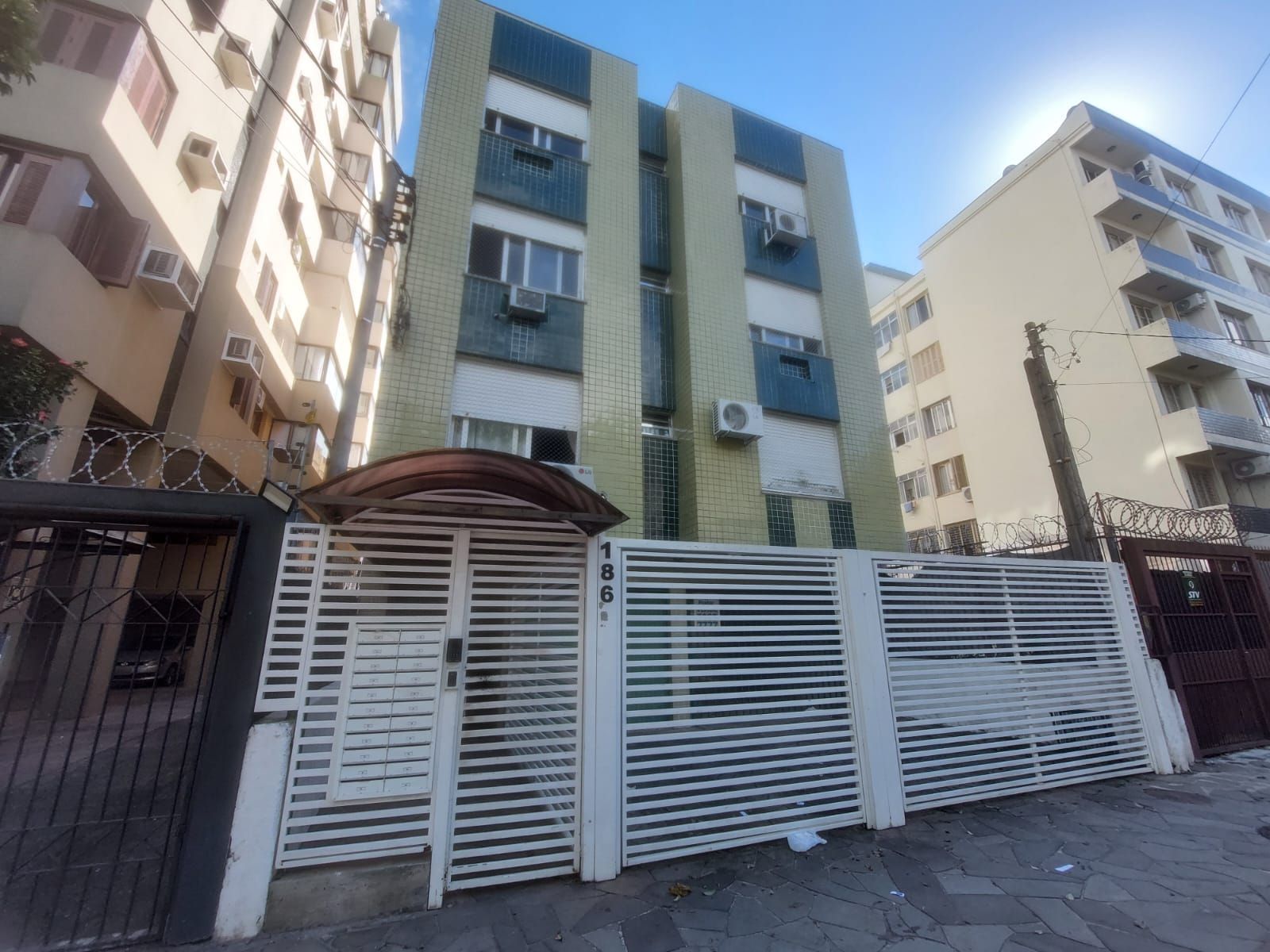 Apartamento, 2 quartos, 74 m² - Foto 1