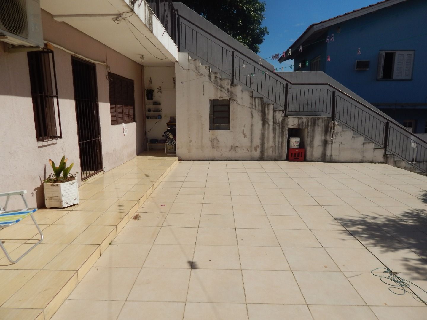 Casa à venda com 4 quartos, 215m² - Foto 4