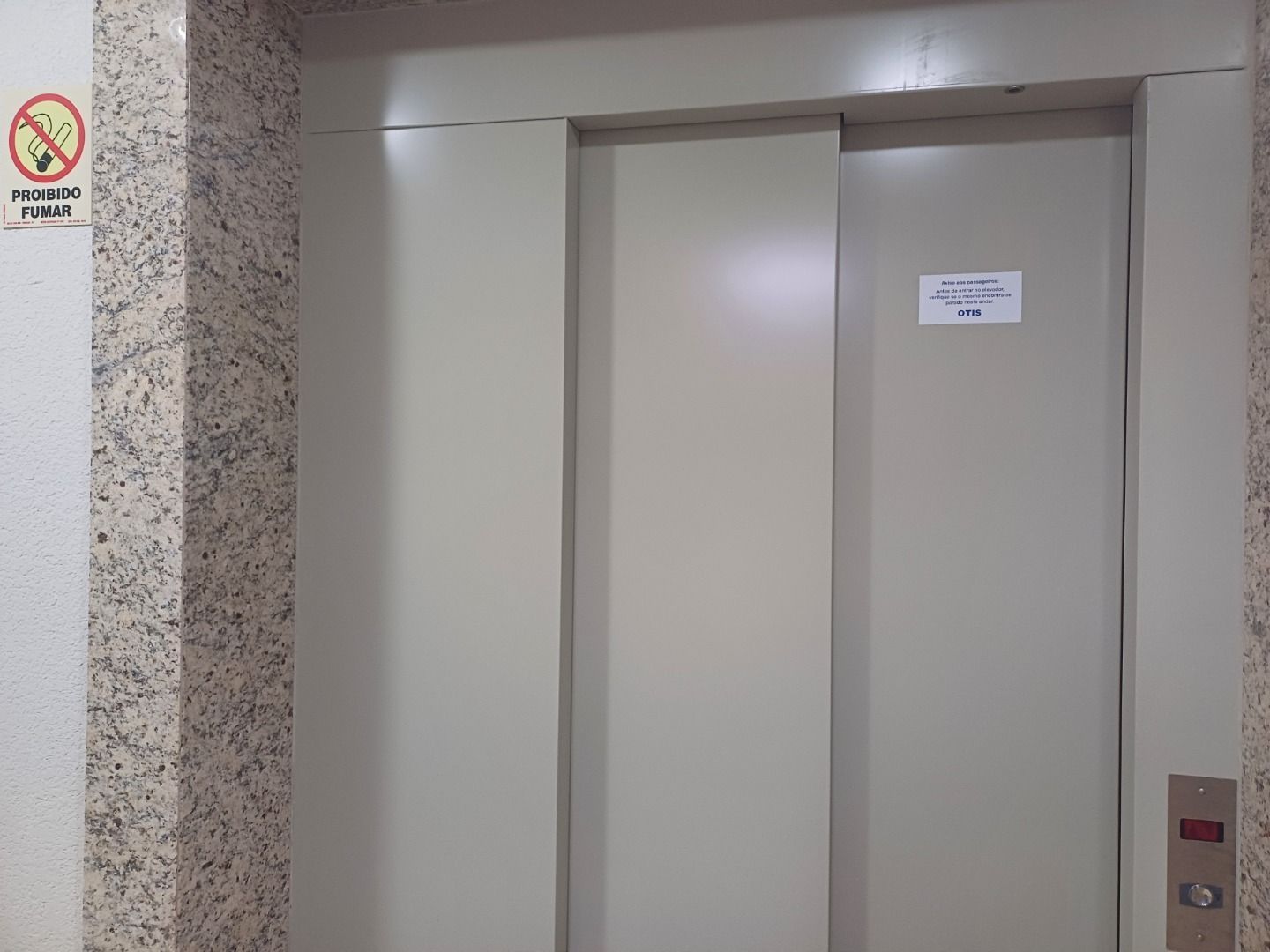 Apartamento à venda com 2 quartos, 67m² - Foto 11