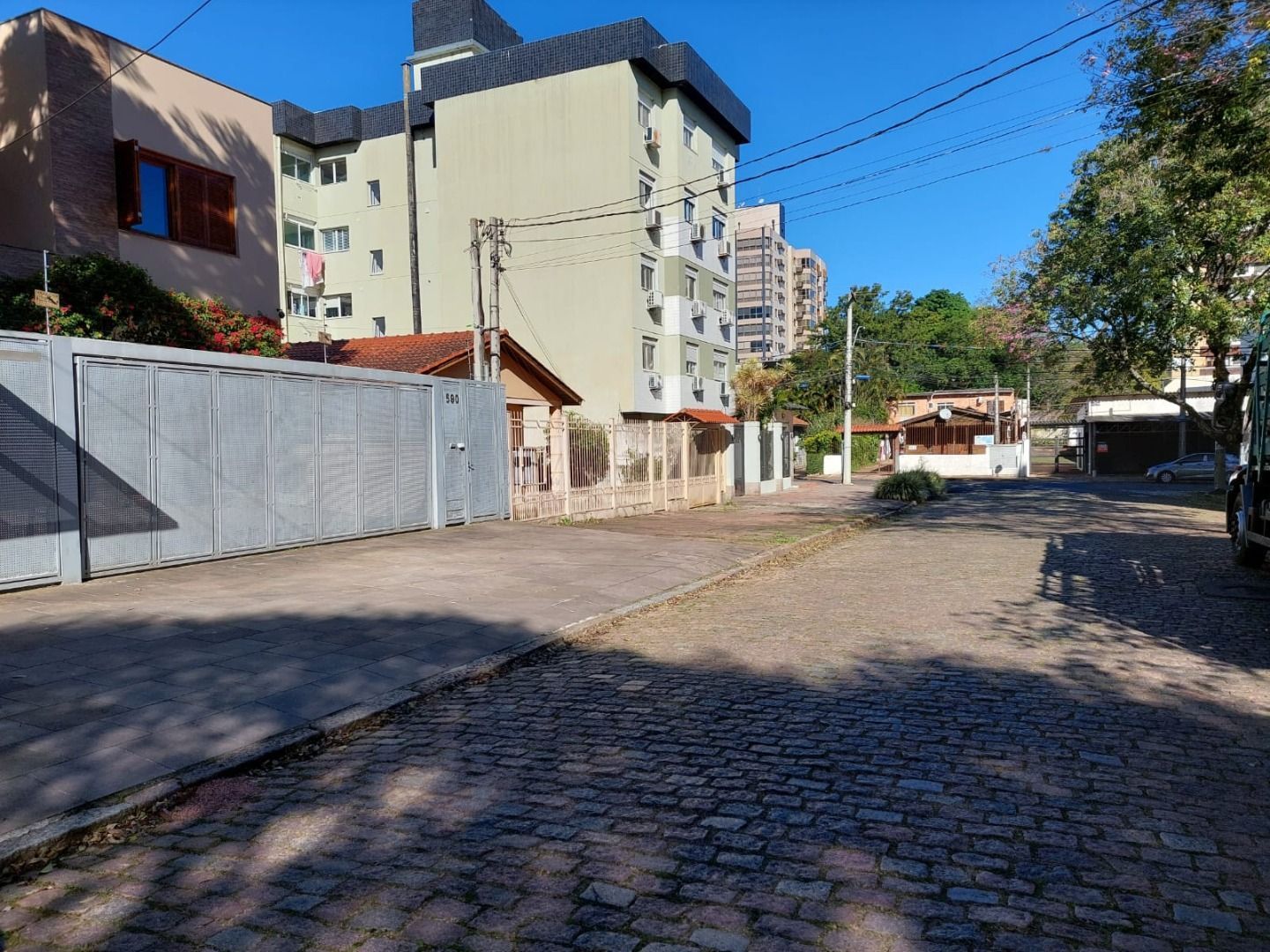 Apartamento à venda com 2 quartos, 69m² - Foto 32