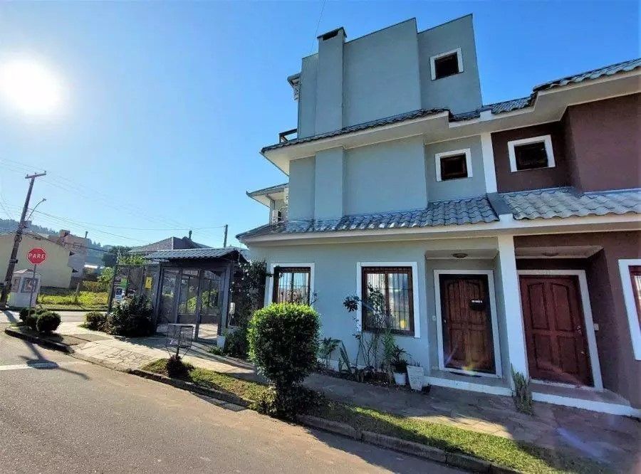 Casa para alugar com 3 quartos, 181m² - Foto 1