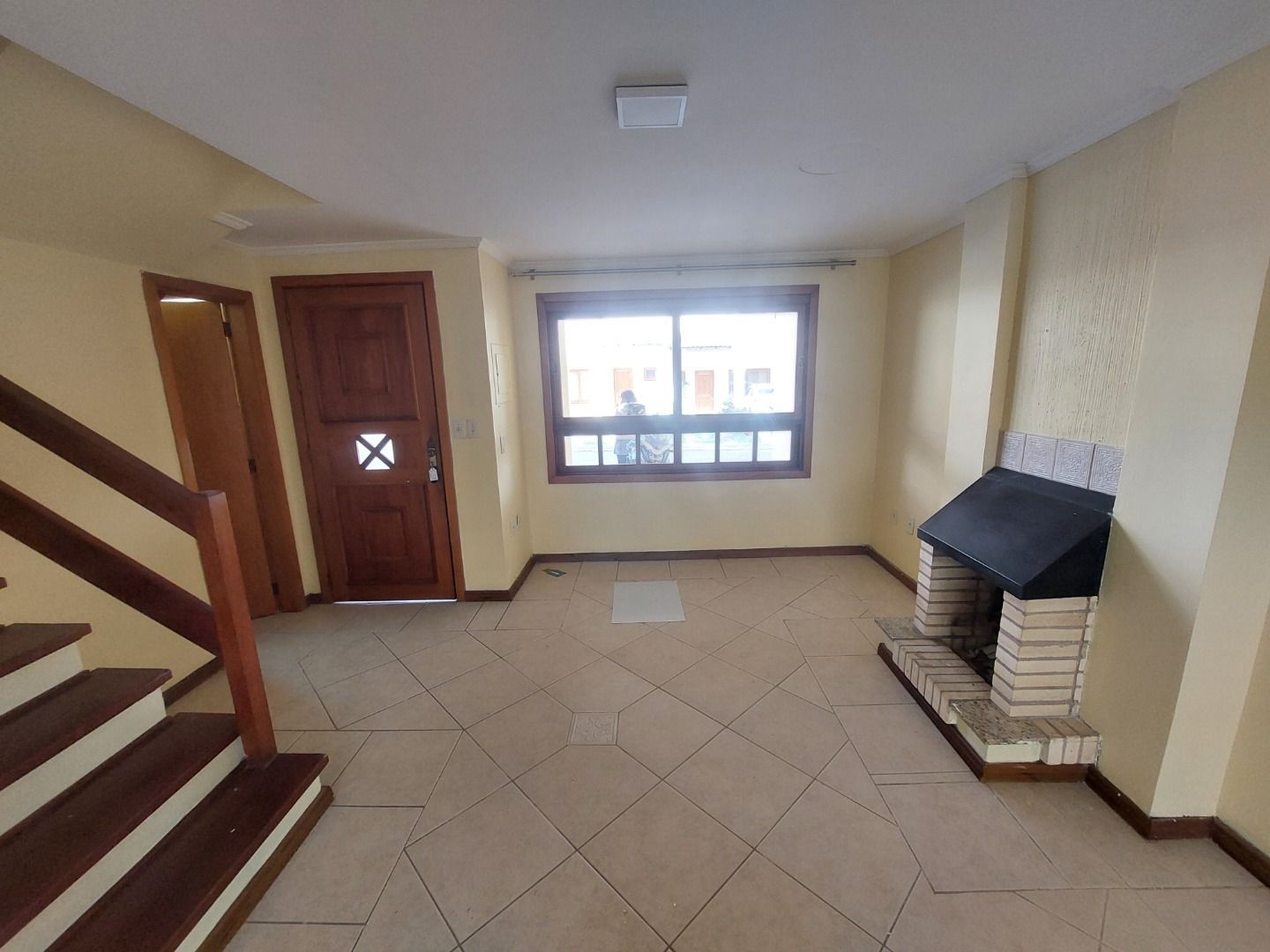 Casa para alugar com 3 quartos, 150m² - Foto 2