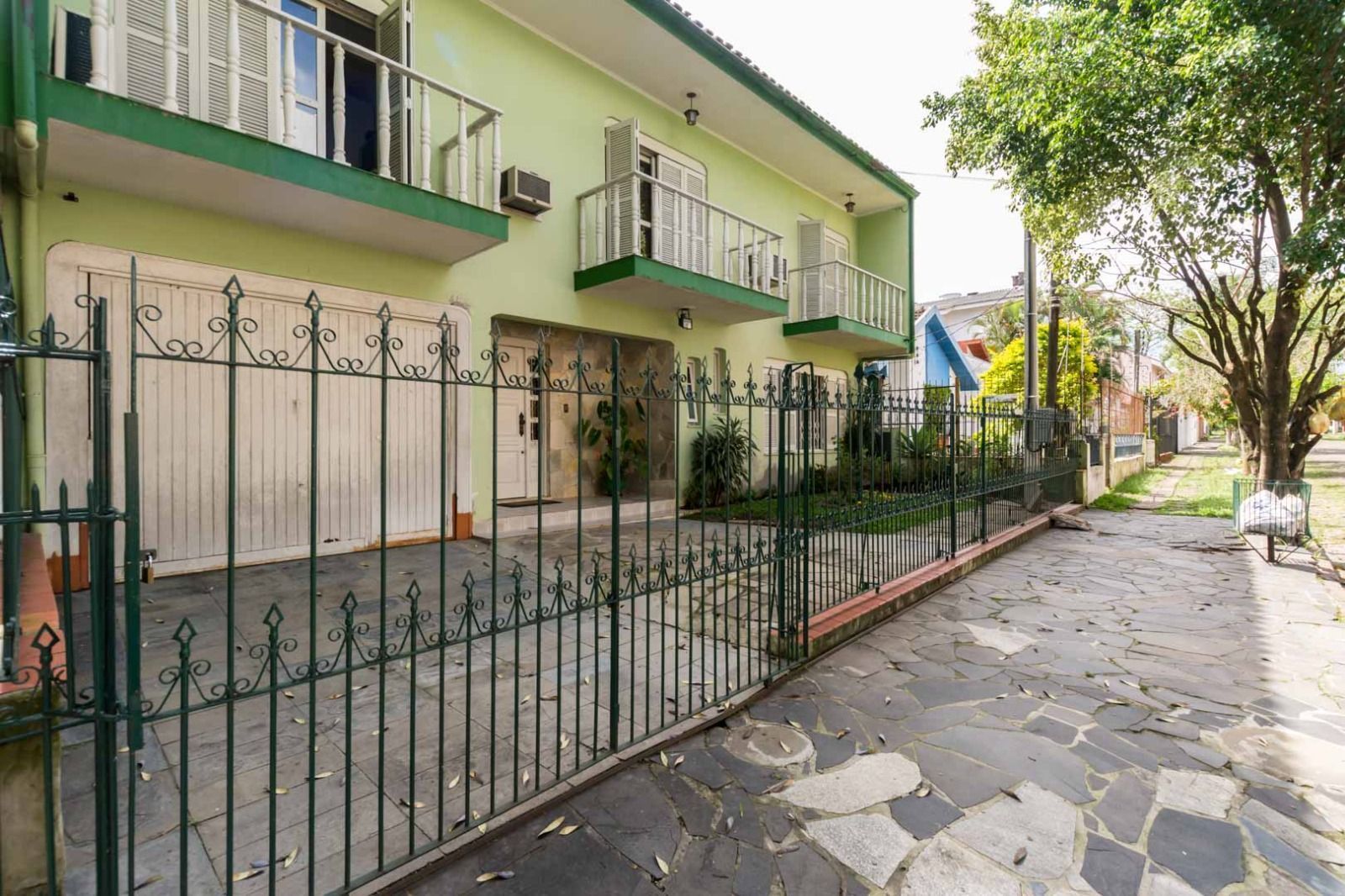 Casa, 3 quartos, 271 m² - Foto 2