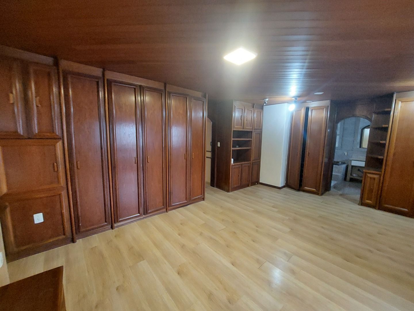 Casa para alugar com 5 quartos, 382m² - Foto 31