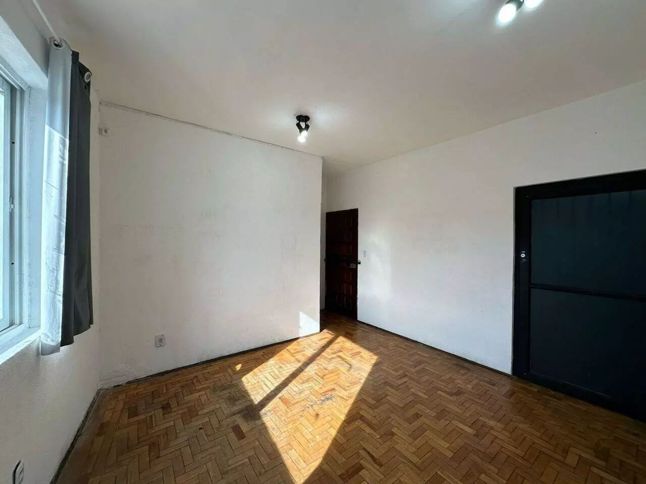 Conjunto Comercial-Sala para alugar com 1 quarto, 25m² - Foto 4