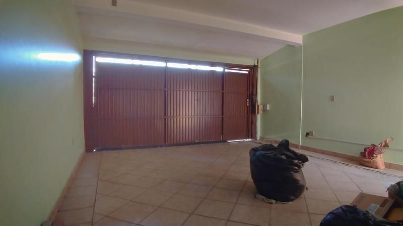 Casa à venda com 4 quartos, 200m² - Foto 5