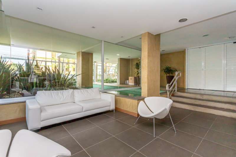 Apartamento à venda com 2 quartos, 77m² - Foto 35