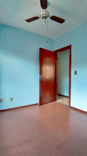 Casa à venda com 4 quartos, 200m² - Foto 14