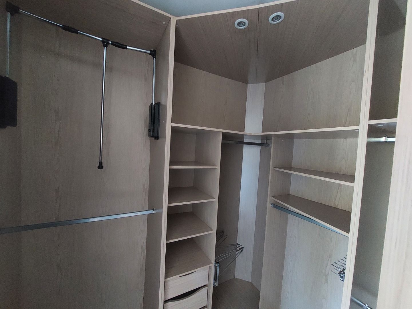 Casa para alugar com 3 quartos, 210m² - Foto 27