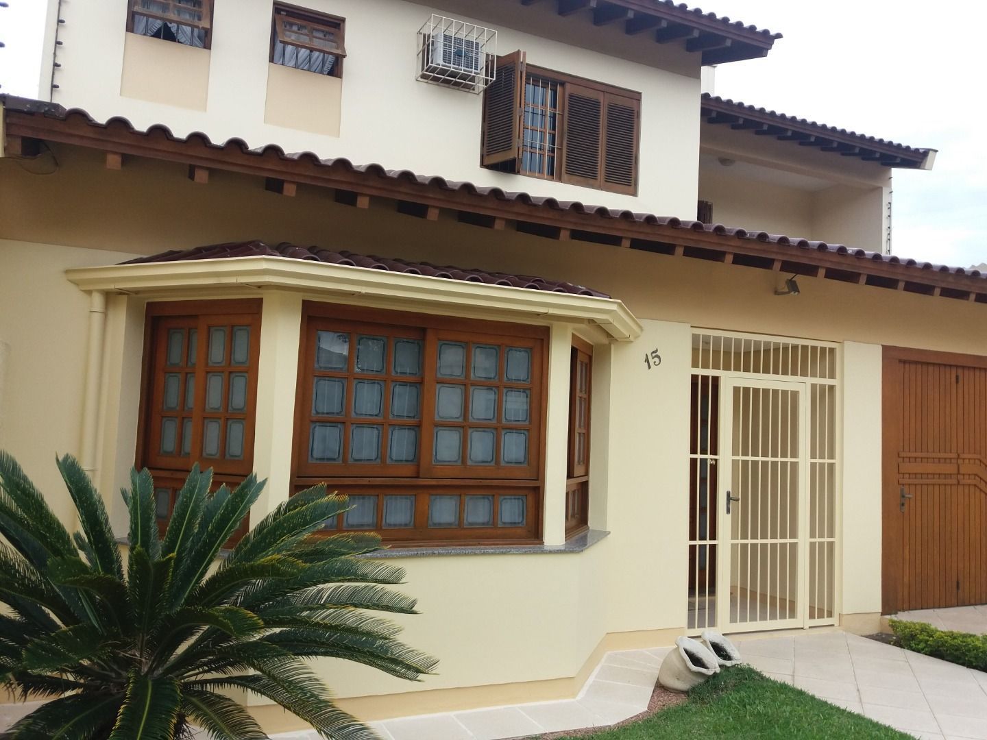 Casa, 4 quartos, 328 m² - Foto 2