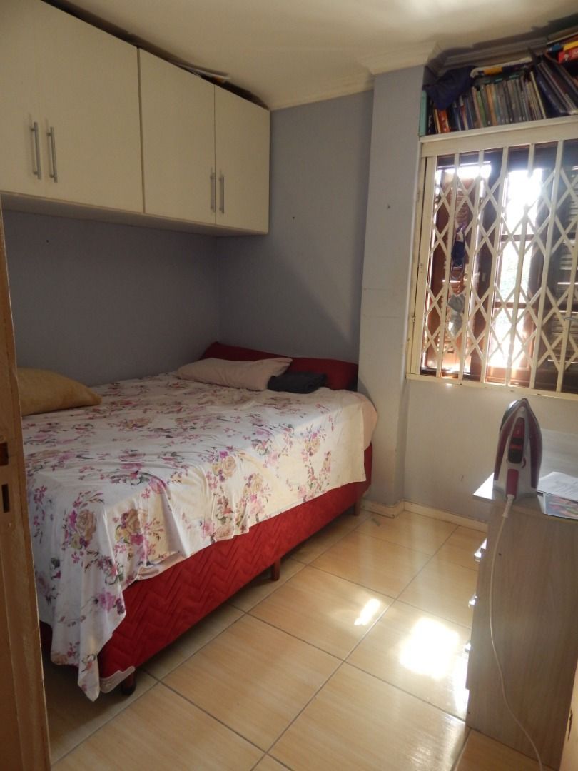 Casa à venda com 4 quartos, 215m² - Foto 12