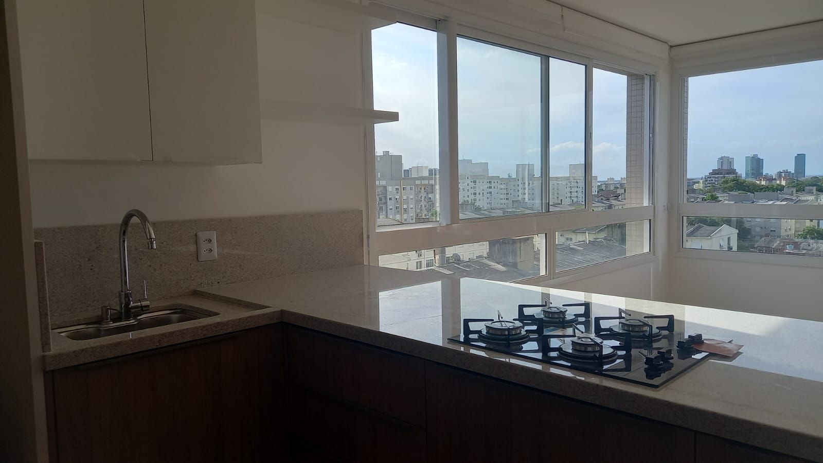 Apartamento à venda com 2 quartos, 65m² - Foto 17