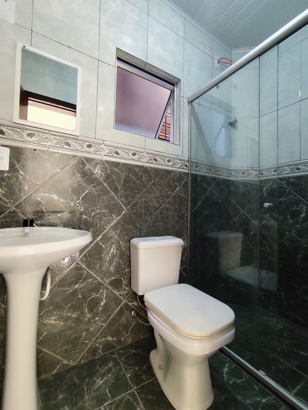 Casa para alugar com 2 quartos, 80m² - Foto 11