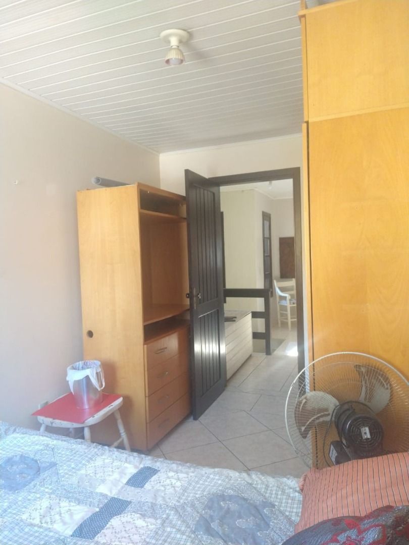 Casa à venda com 4 quartos, 245m² - Foto 20