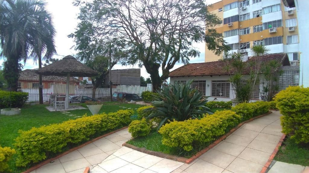 Casa à venda com 4 quartos, 300m² - Foto 35