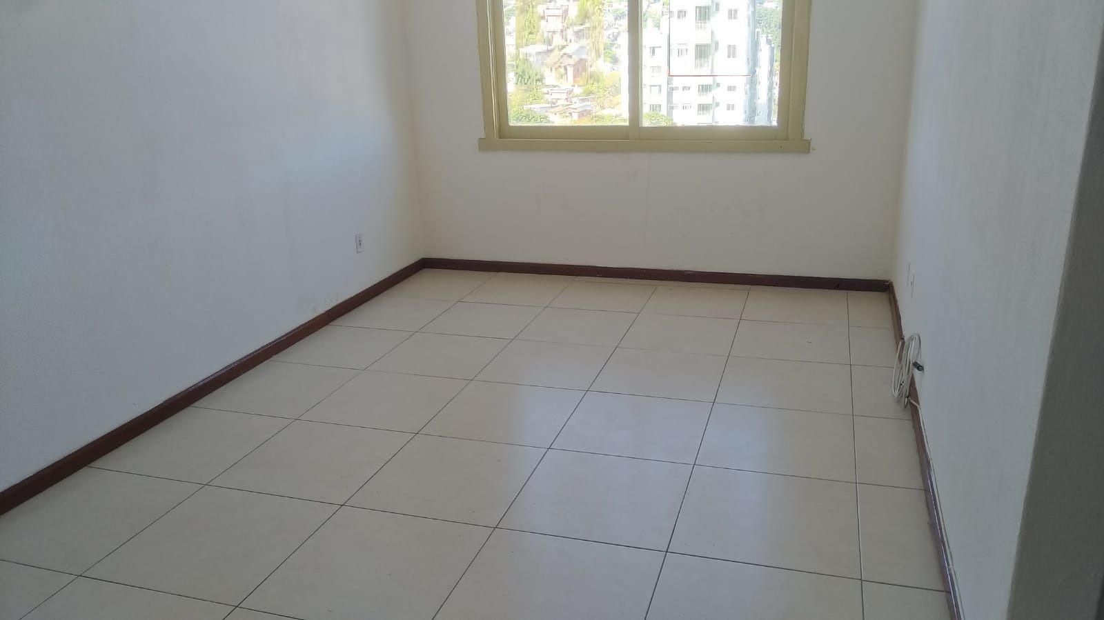 Apartamento à venda com 2 quartos, 75m² - Foto 18