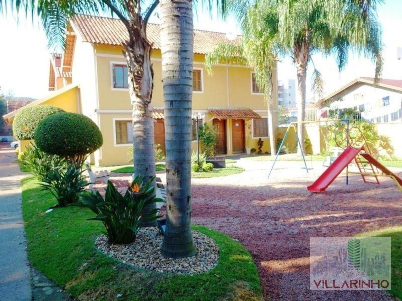 Casa à venda com 3 quartos, 92m² - Foto 1