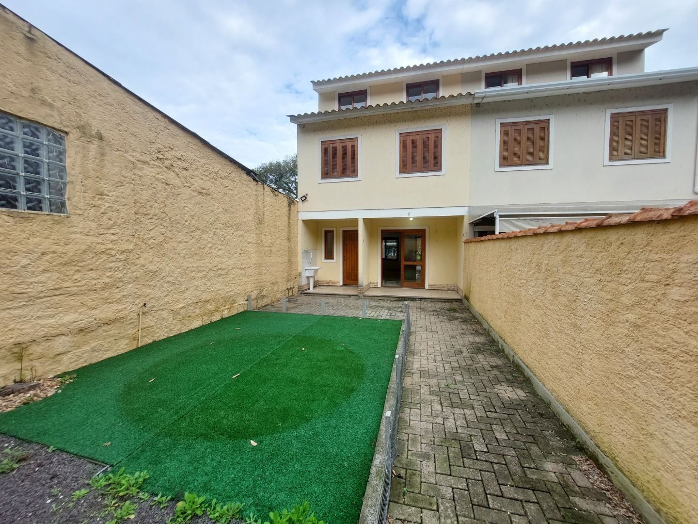 Casa para alugar com 3 quartos, 182m² - Foto 11