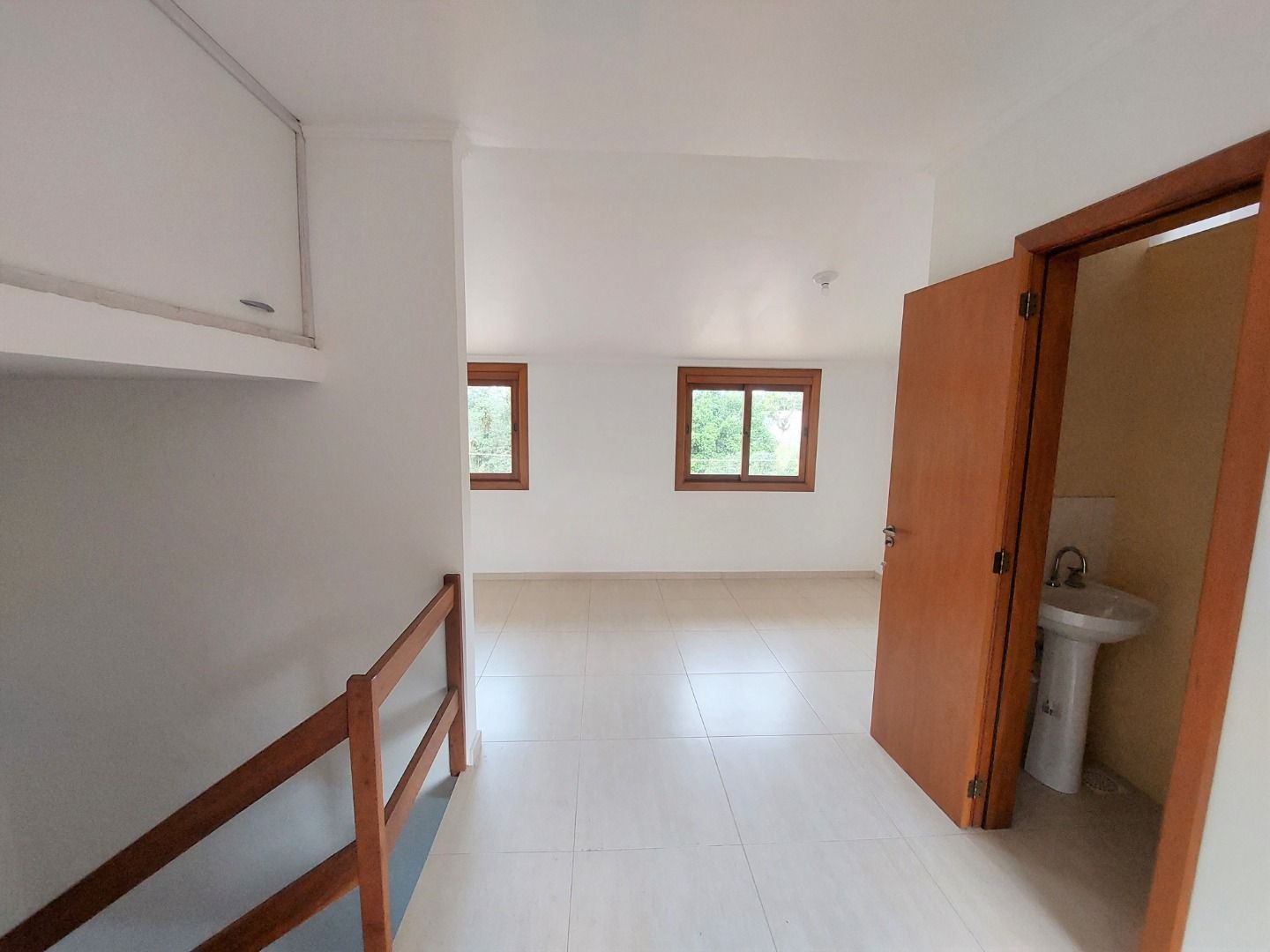 Casa para alugar com 3 quartos, 182m² - Foto 28