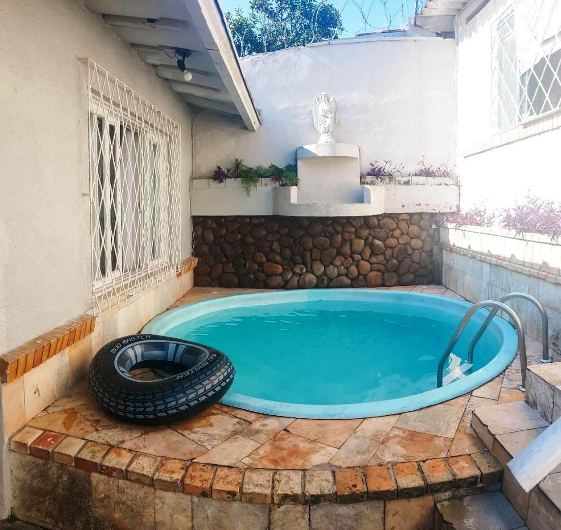 Casa, 3 quartos, 205 m² - Foto 1