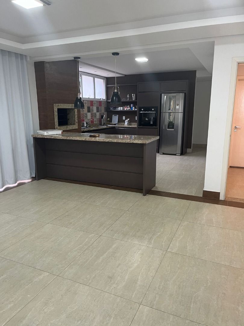 Apartamento à venda com 3 quartos, 171m² - Foto 11