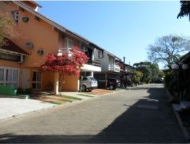 Casa à venda com 3 quartos, 250m² - Foto 4