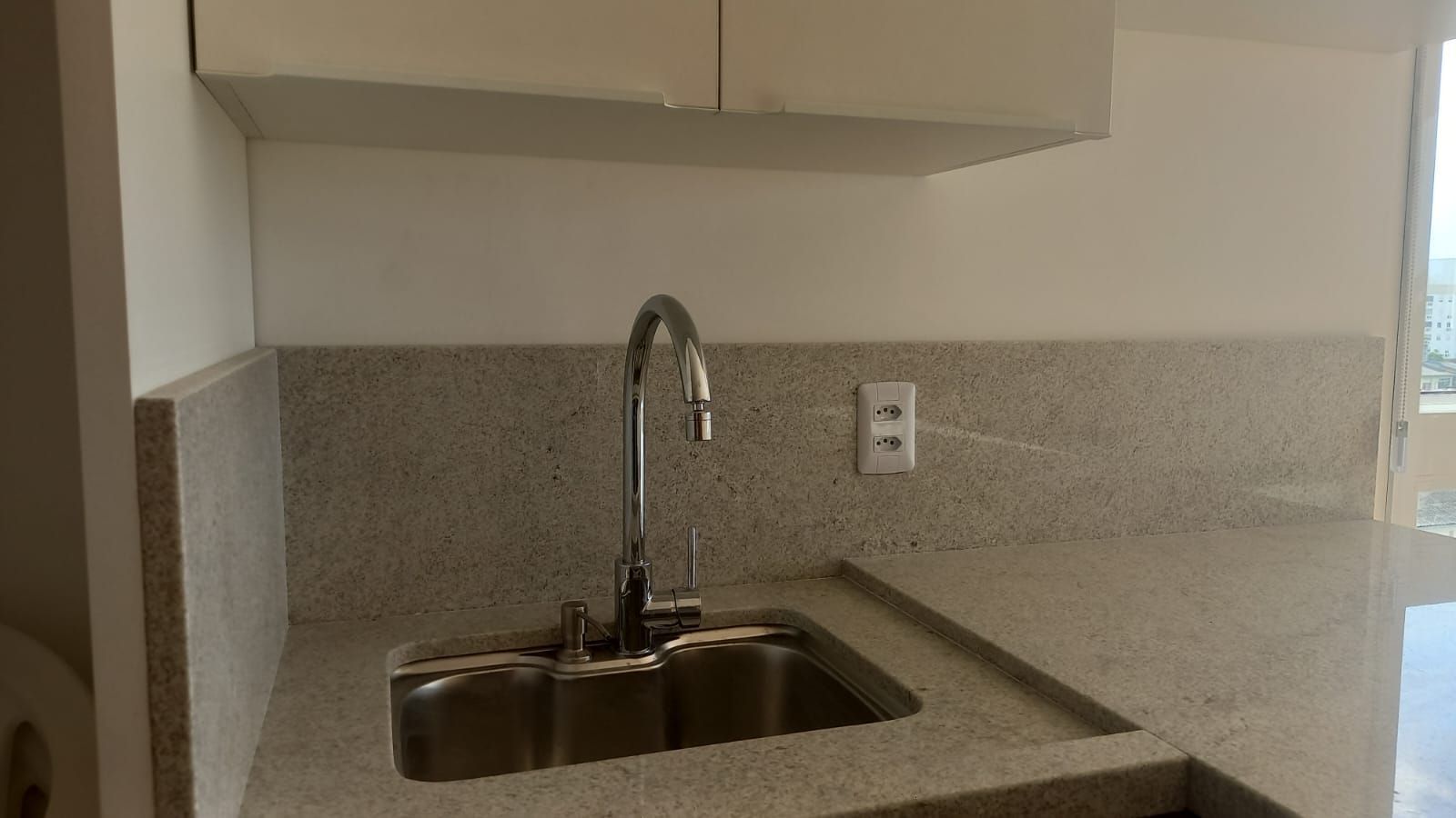 Apartamento à venda com 2 quartos, 65m² - Foto 16