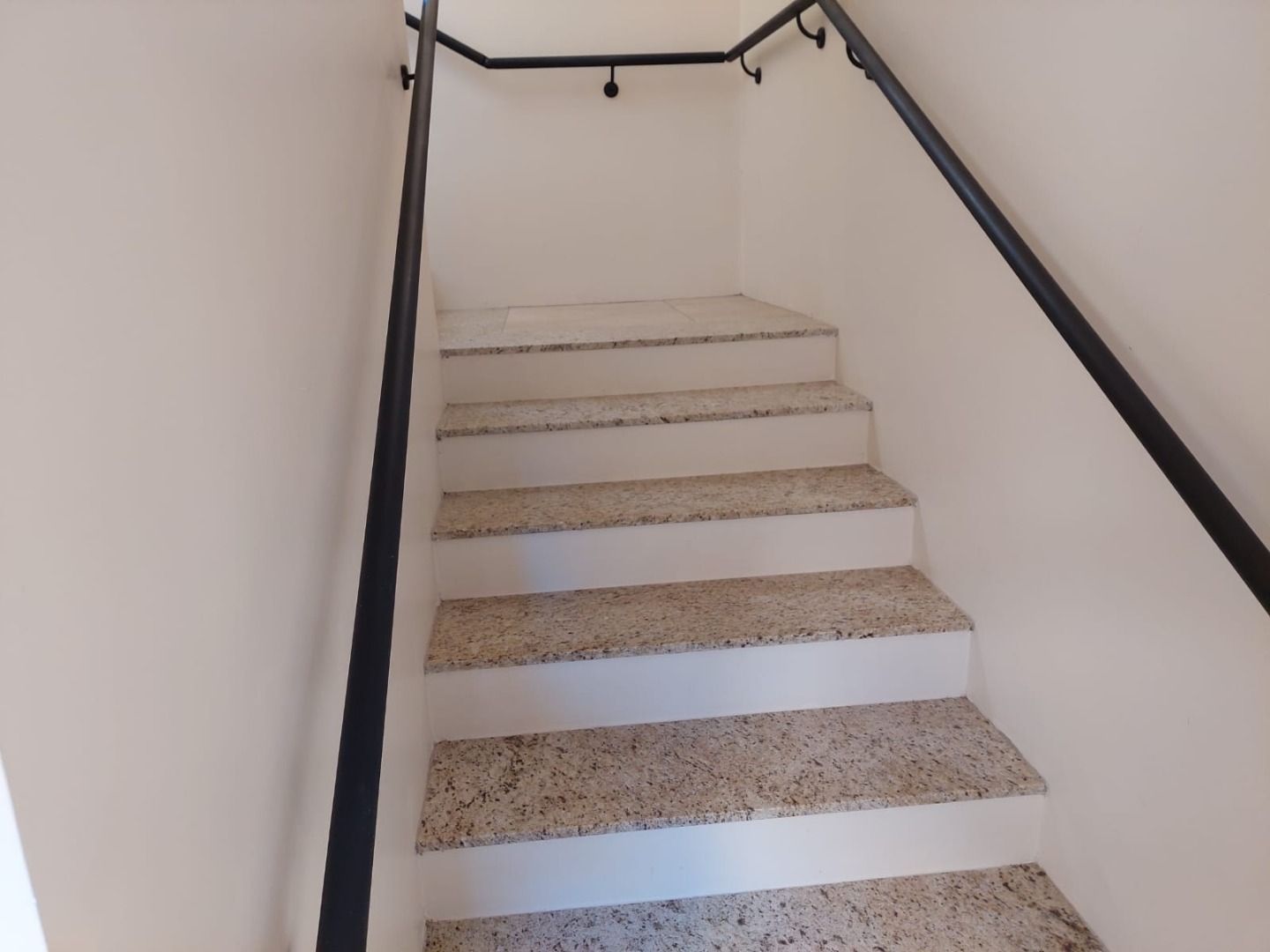 Apartamento à venda com 3 quartos, 122m² - Foto 2
