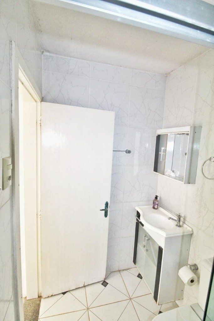 Casa à venda com 3 quartos, 120m² - Foto 12