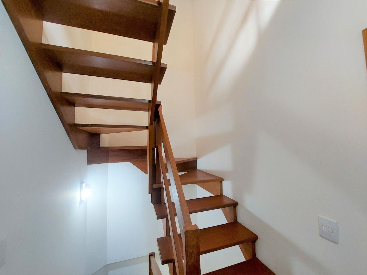 Casa para alugar com 3 quartos, 182m² - Foto 27