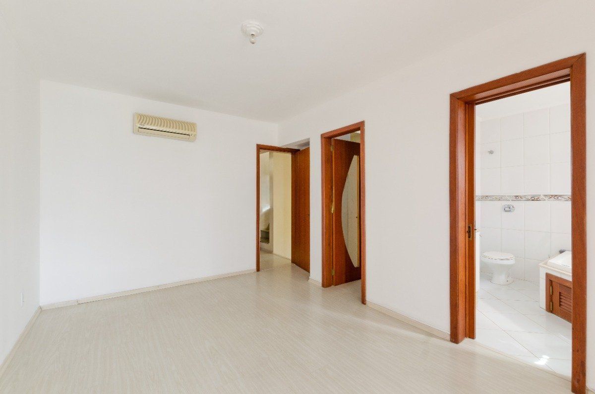 Casa à venda com 4 quartos, 290m² - Foto 9