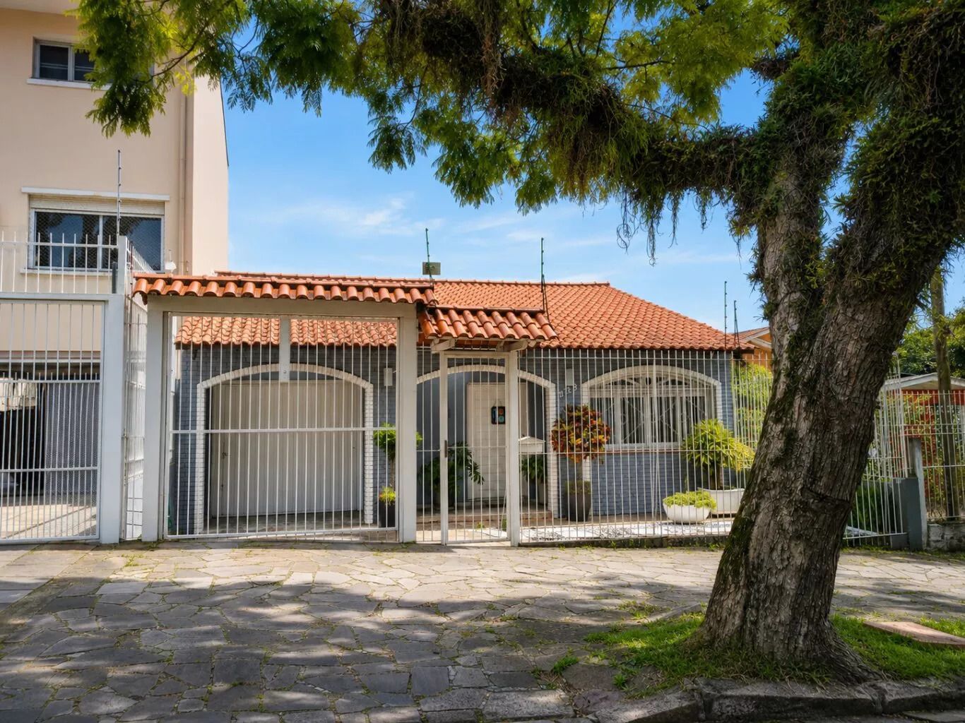 Casa, 2 quartos, 179 m² - Foto 1