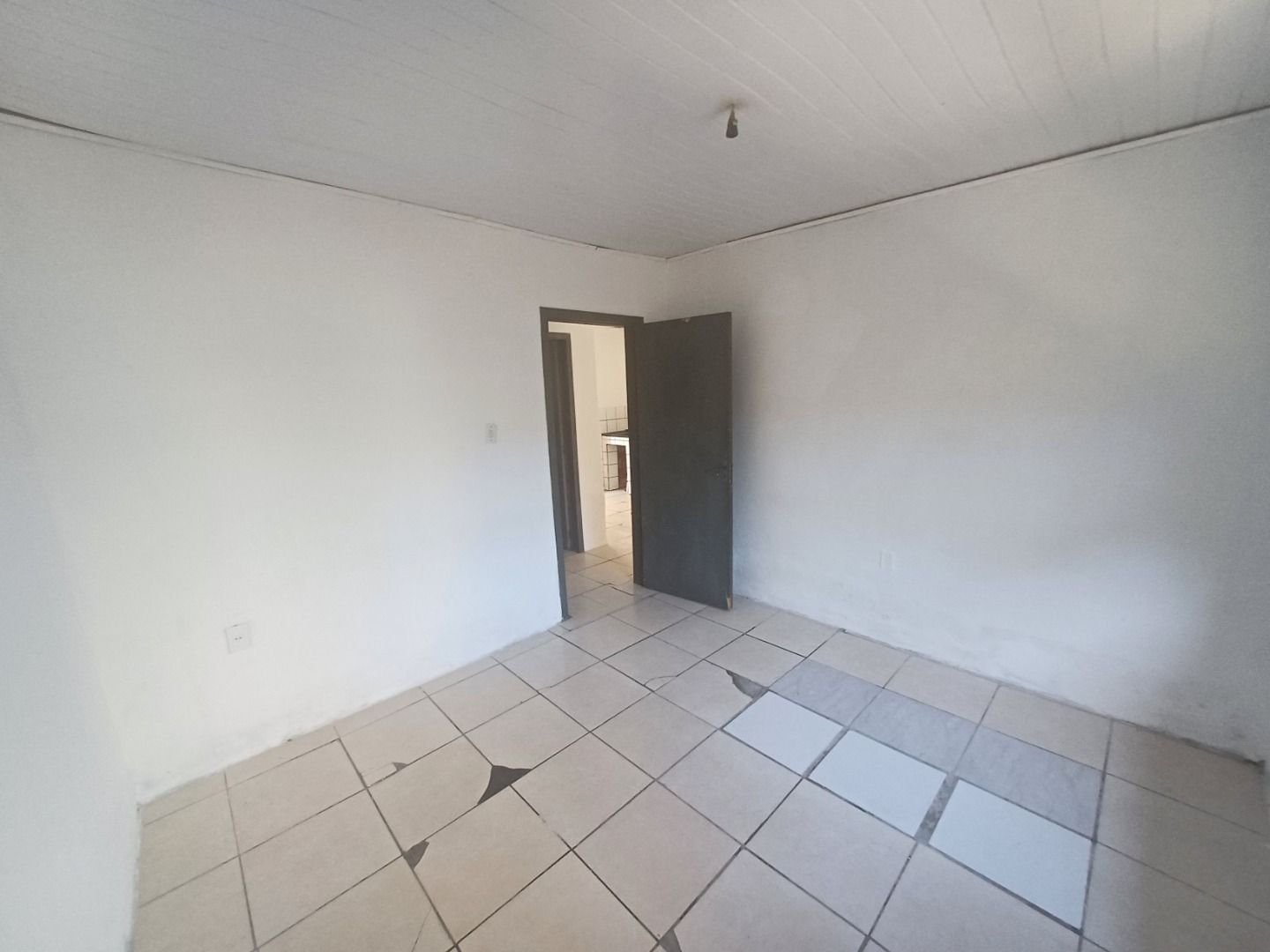 Casa para alugar com 2 quartos, 48m² - Foto 8