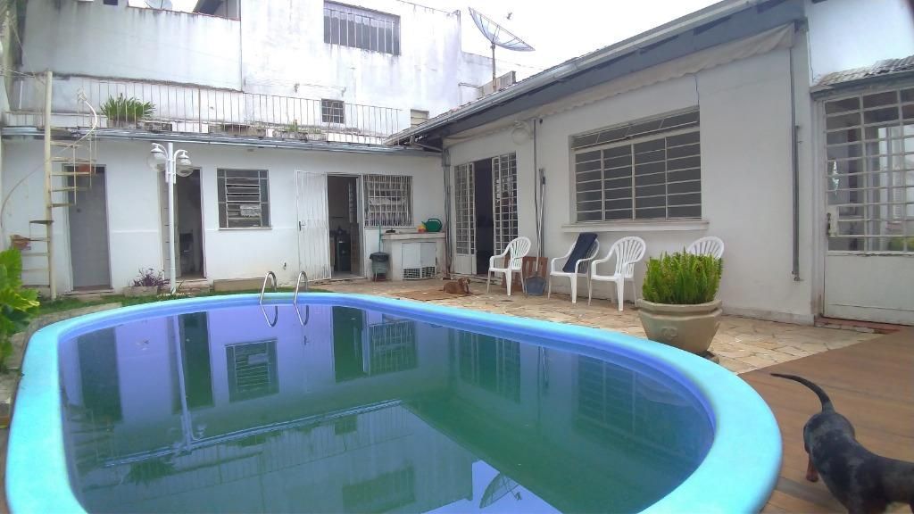 Casa à venda com 4 quartos, 300m² - Foto 17