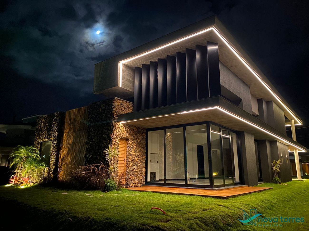 Casa com 4 dormitórios no Reserva das Águas em Torres-RS