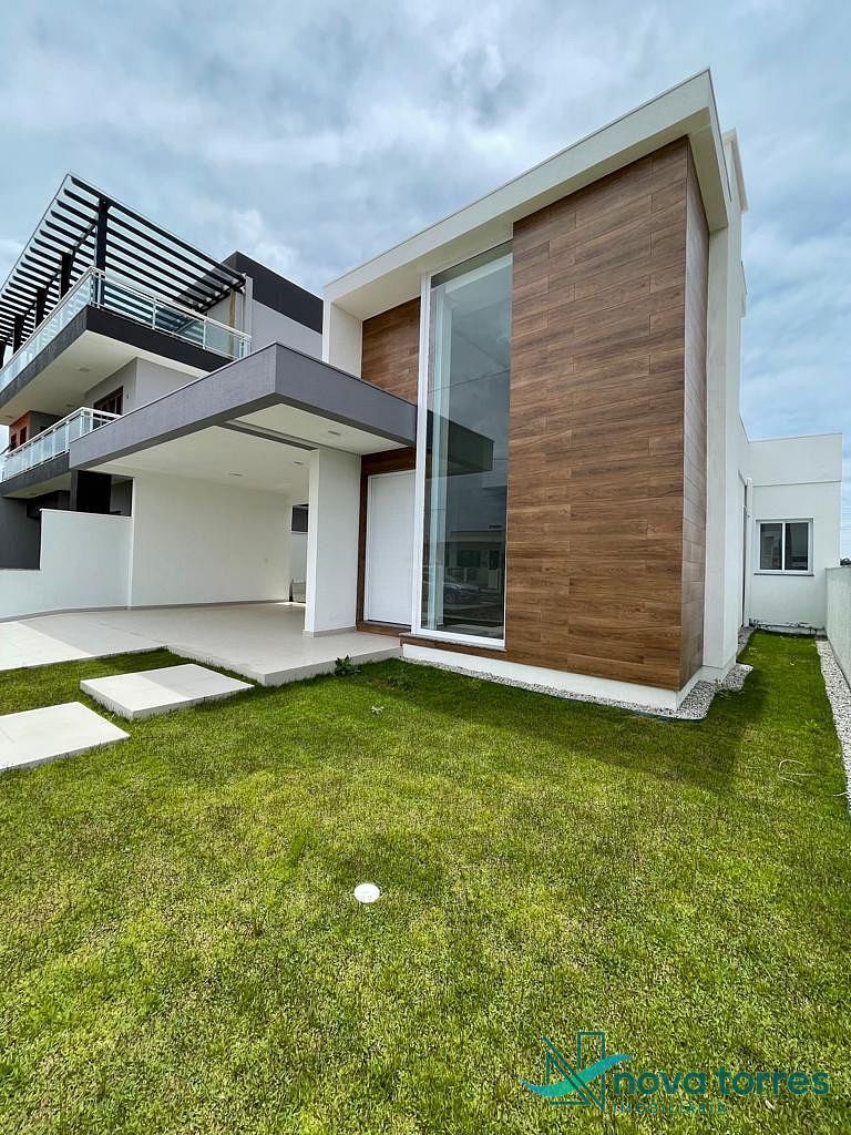 Casa com 3 dormitórios em Bella Torres em Passo de Torres - SC