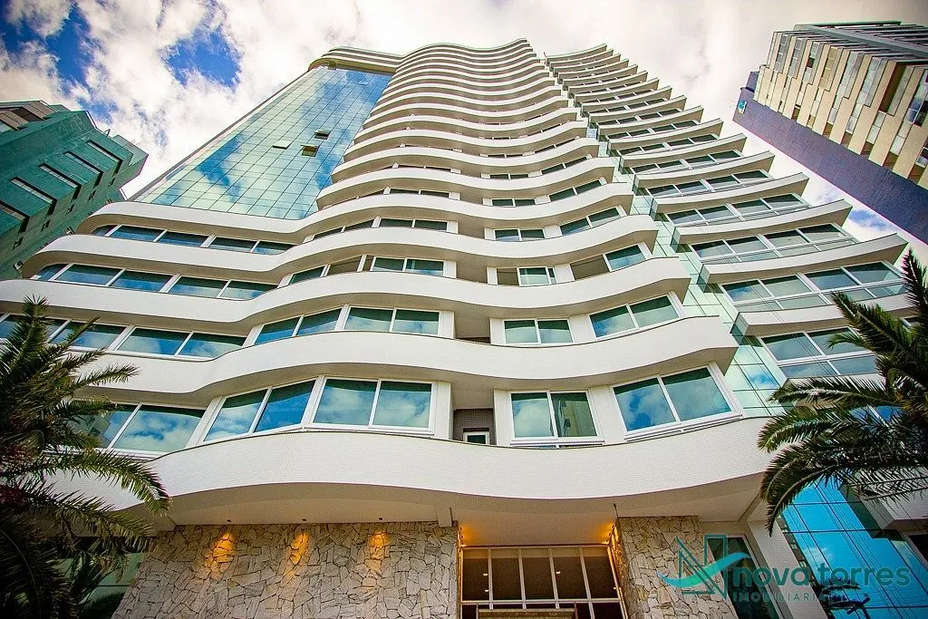 Apartamento com Vista para o Mar na Avenida Silva Jardim