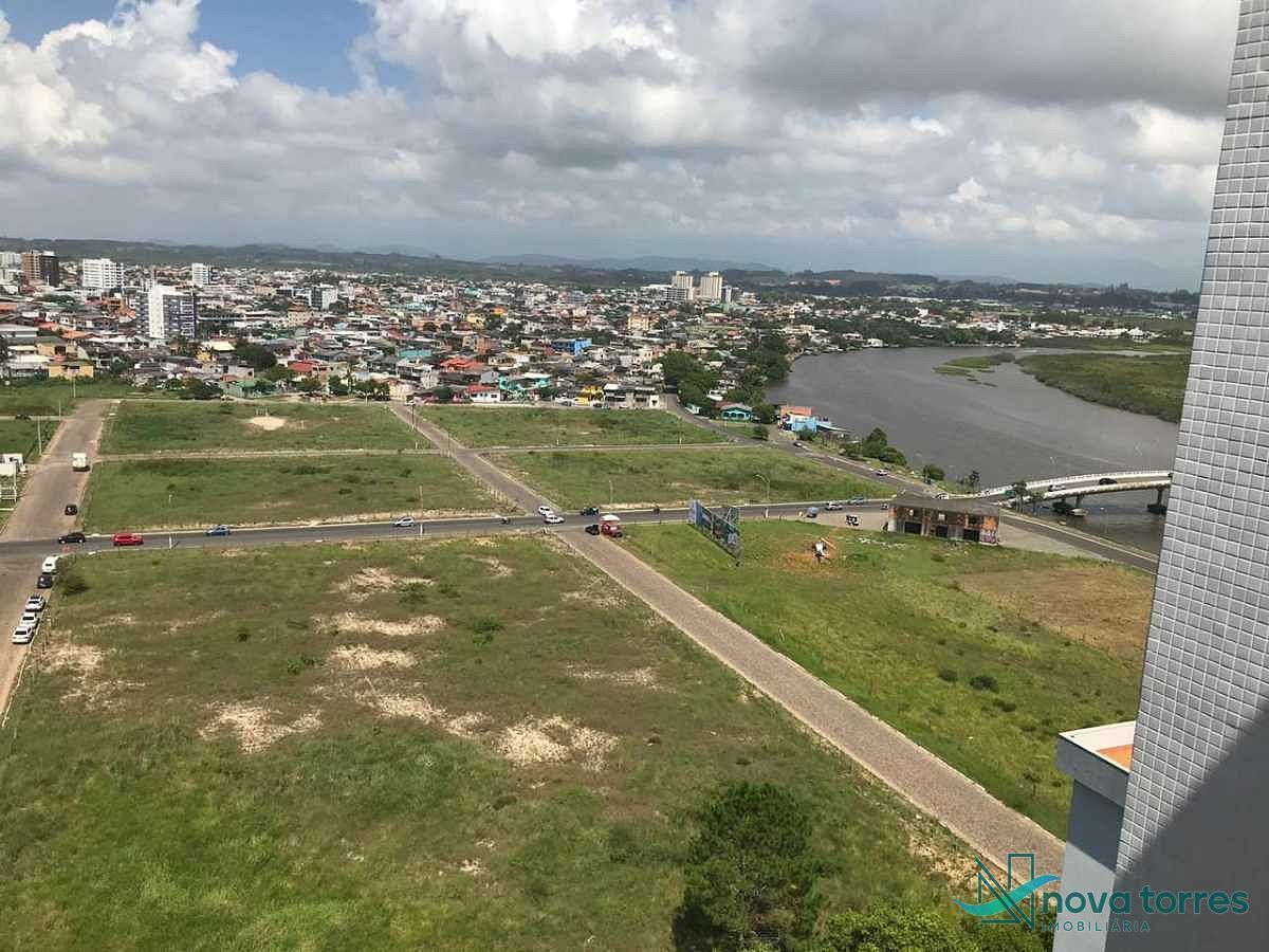 Cobertura com 3 dormitórios, incluindo 1 suíte, em Torres-RS