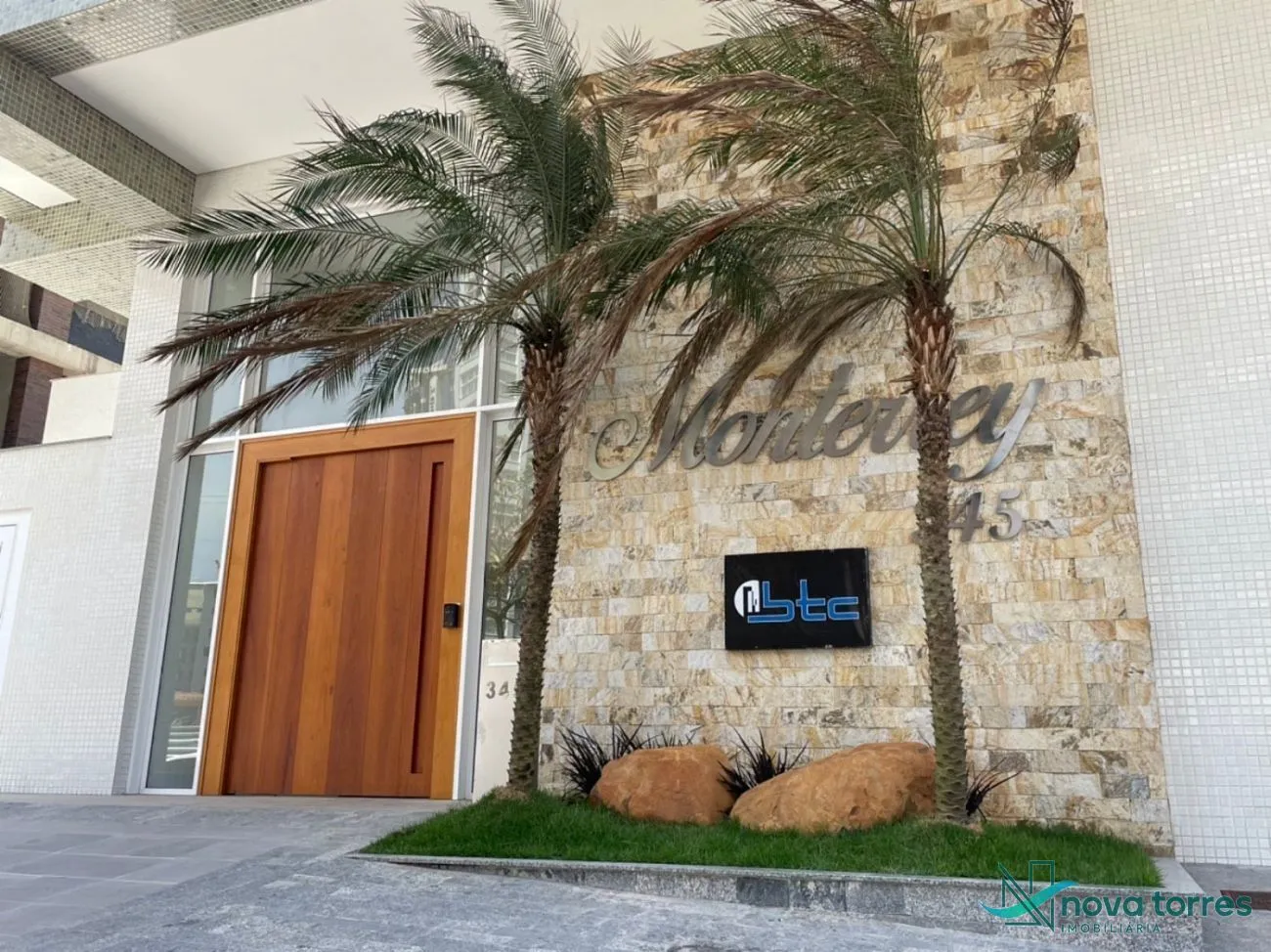 Apartamento com 3 dormitórios no bairro Praia Grande em Torres-RS