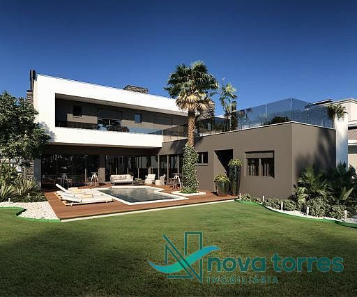 Casa Espaçosa com 5 Suítes no Condomínio Ocean Side em Torres